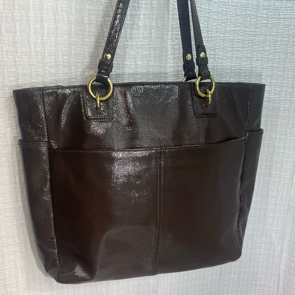 COACH F20432 CHOCOLATE Brown Patent Leather Shoulder Bag handbag Purse - Picture 6 of 15